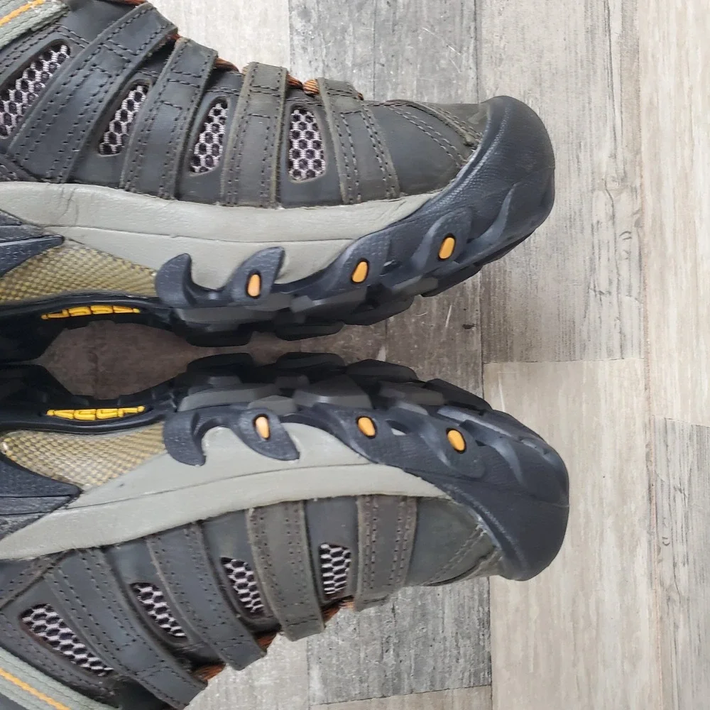 Keen Voyageur Mens‎ Hiking Shoes Sz 8 Lace Up Low Top Round Toe Work Hiking